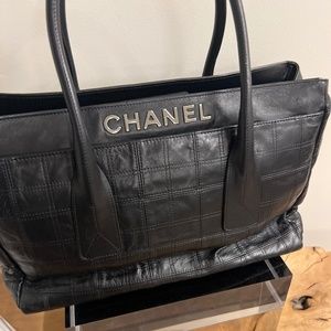 Chanel black tote bag